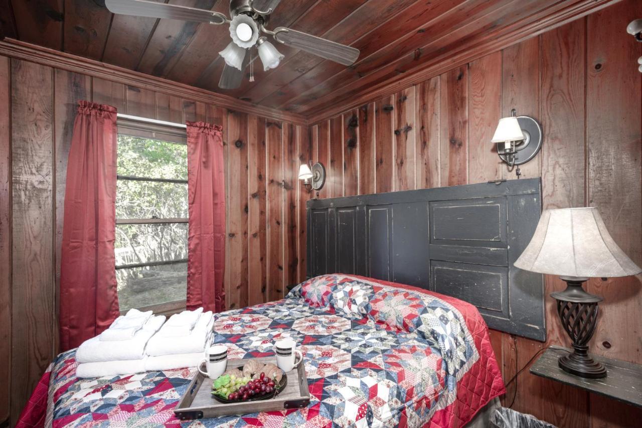 Cozy Cabin, 2 Bedrooms, Fireplace, Midtown, Sleeps 5 Ruidoso Eksteriør billede